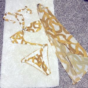 NWOT large gold and white regal sexy monokini 👑 comes with matching sarong